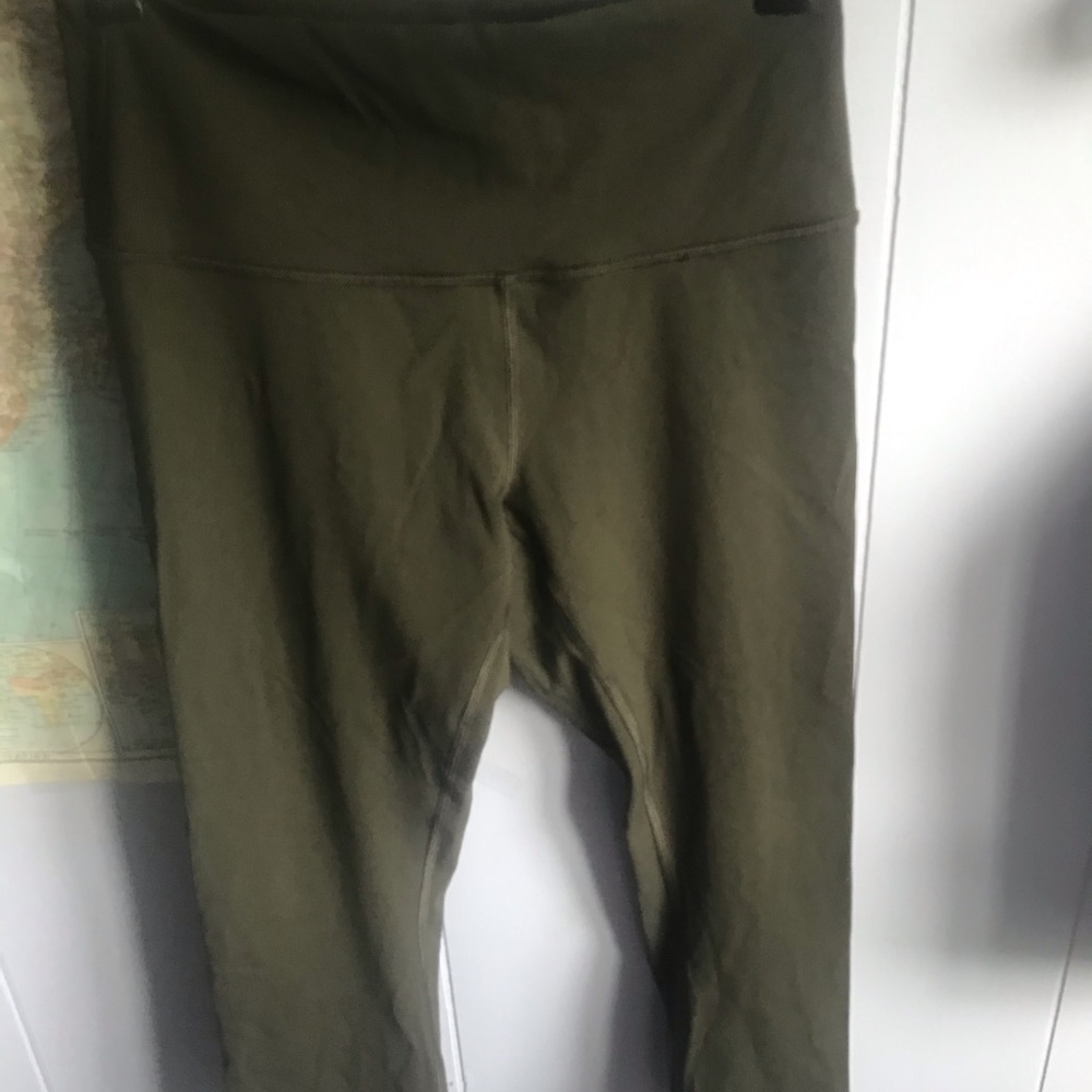 Lululemon Size 8 Olive green leggings
